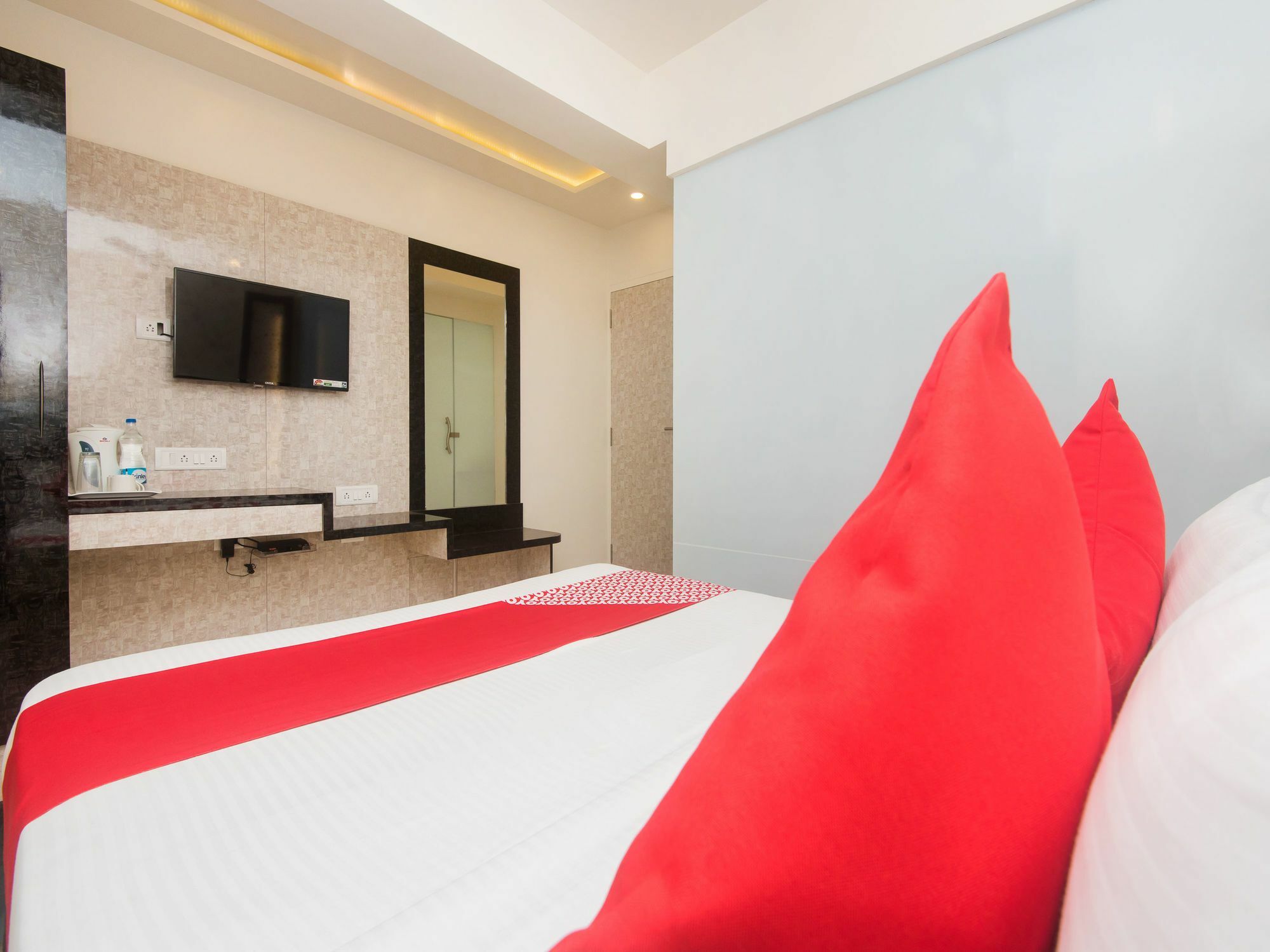FabHotel Veera Residency Bombay Exterior foto